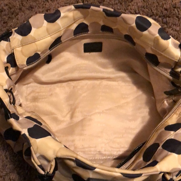 Kate spade purse ( lots of storage) - Picture 3 of 6